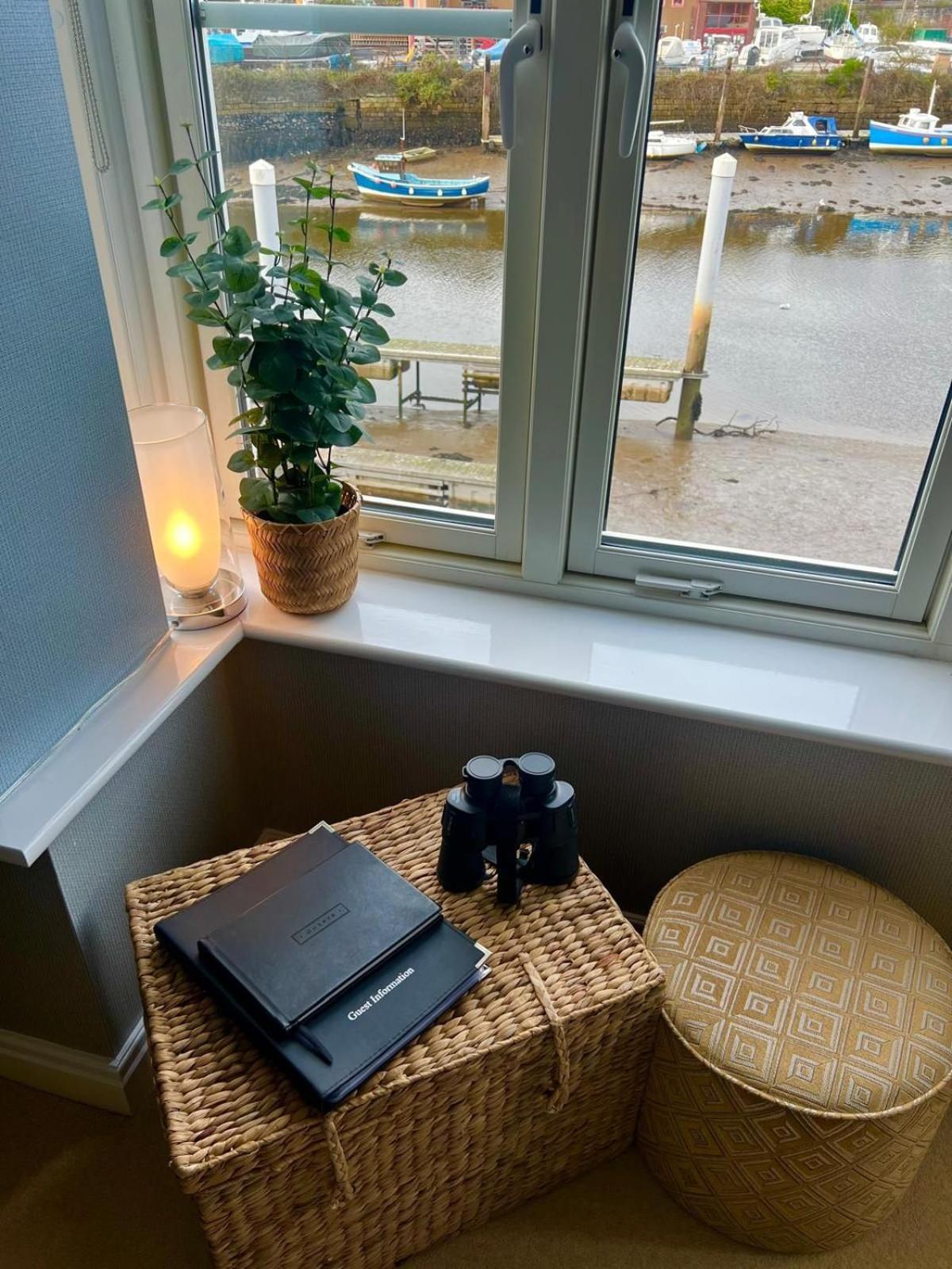 Majestic, Modern & Spacious Harbour-View Apartment With Parking Whitby Dış mekan fotoğraf